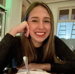 Meet your Posher, Elizabeth